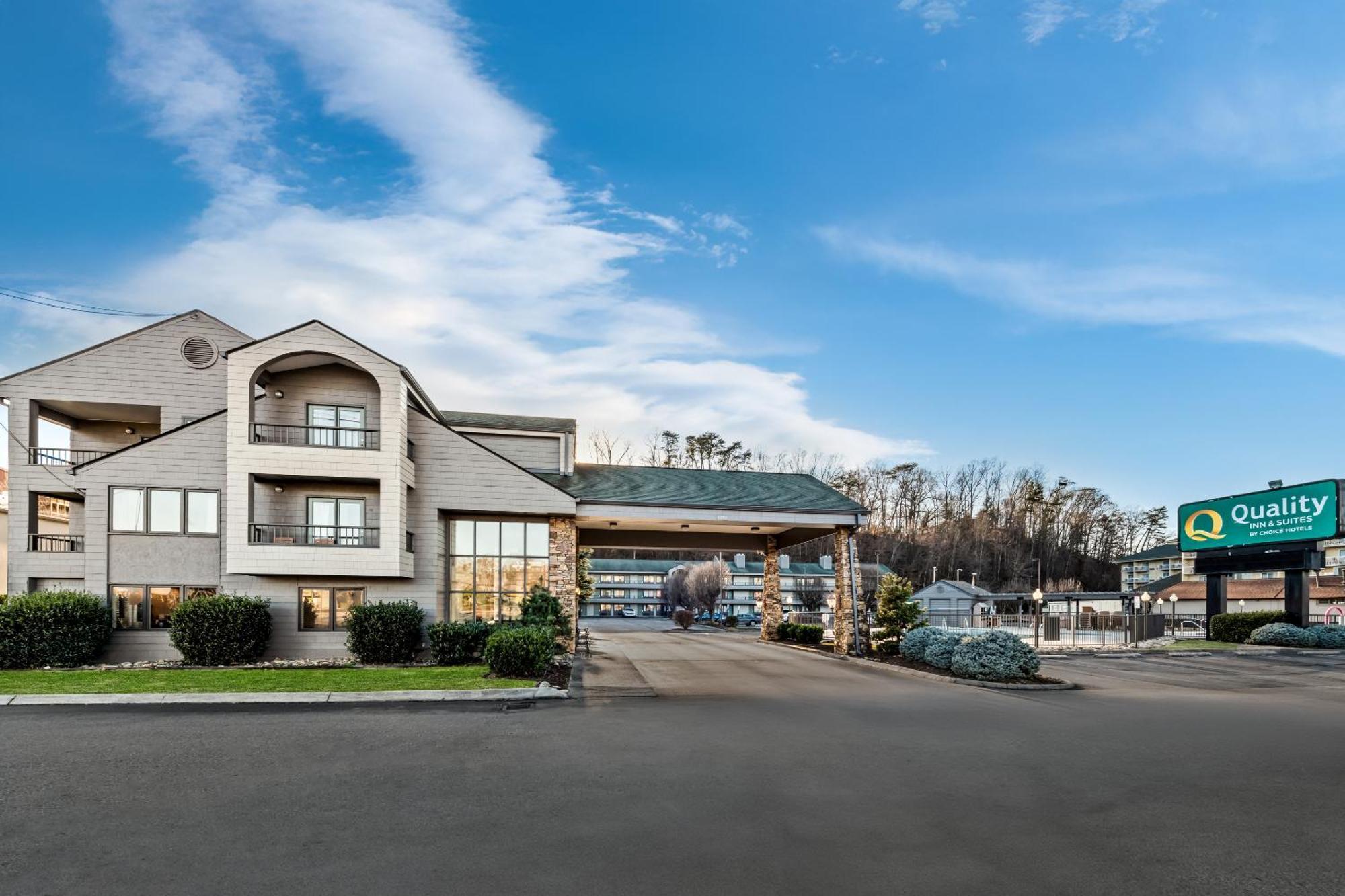 Quality Inn & Suites At Dollywood Lane Pigeon Forge Exteriör bild